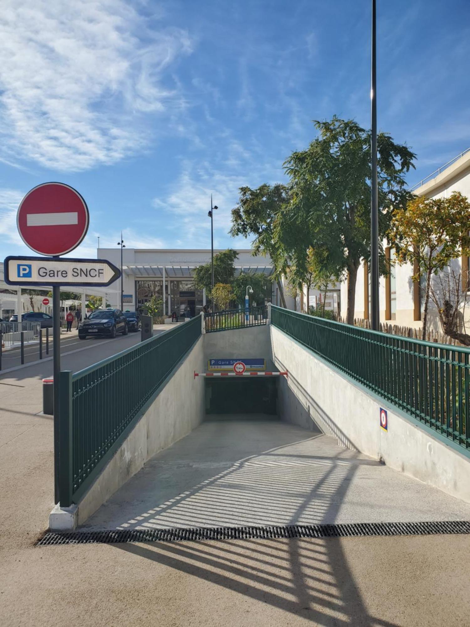 Hotel De Belgique A Menton Exteriér fotografie